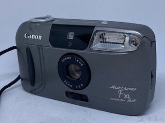 Canon Autoboy F XL – kompaktní analog s režimem panorama |