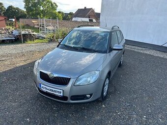 Škoda Fabia 1,4i 63KW PARKOVACÍ SENZORY - 1