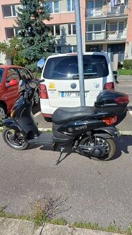 Prodam elektro moped
