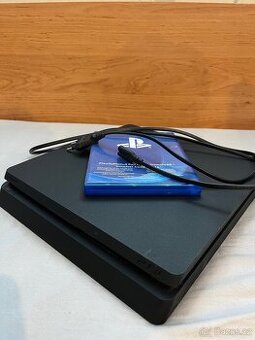 PlayStation 4 slim 500GB