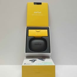 Bezdrátová sluchátka Earfun air pro 3