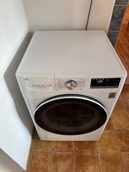 Sušička LG použitá maximálně 10 krát