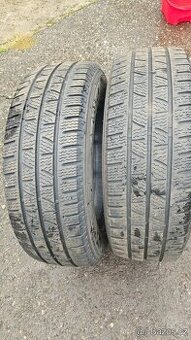2 kusy zimních pneu rozměr 215/65/16c značka pirelli