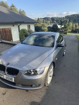 BMW e92 325i