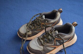 Běžecké boty vel. 30 Alpine