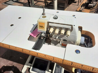 Průmyslový overlock Siruba 474K