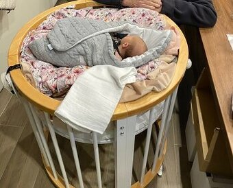 Rostoucí postýlka Ovalbed 9v1