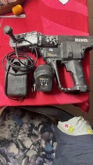 Rems lisovací klešte aku