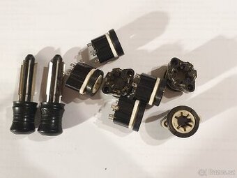 Nožové repro konektory Tesla - 1