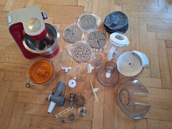 Rezervace Kuchyňský robot Bosch CNUM 51 + příslušenství