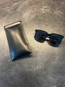 Yves Saint Laurent bryle