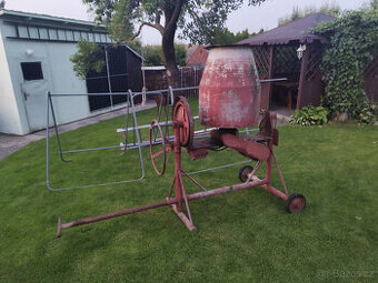 Stavební míchačka