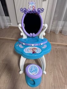 Kosmetický stolek “Ledové království”