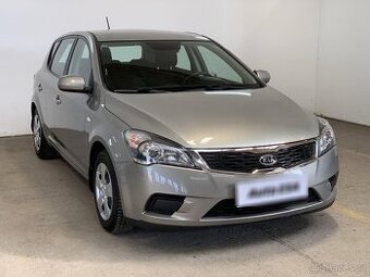 Kia Ceed 1.4CVVT ,  66 kW benzín, 2010