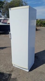 Mrazící skříň Vestfrost CFS 344 ( 311 l objem )