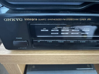Prodám tuner Onkyo viz foto