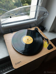Gramofon - ION Air LP Wood (bluetooth) - super stav