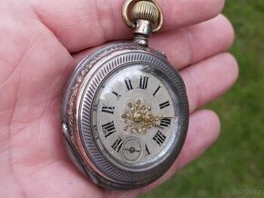 Velmi staré krásné pánské kapesní bohatě zdobené hodiny