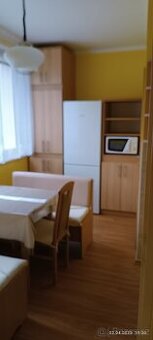 Ohrada 1866 být 3+1 15000Kč .