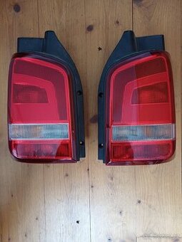 Zadní světla Volkswagen Transporter T5.1