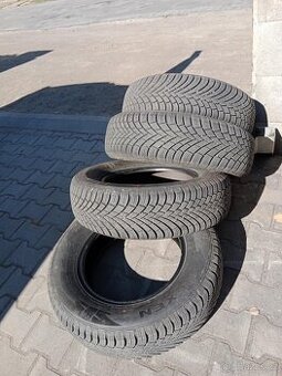 215/70 r16 zimní NEXEN