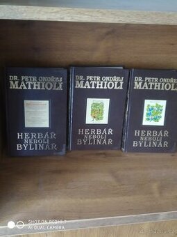 Prodám knihy Dr Petr Ondřej Mattioliho - 1
