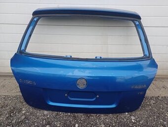 Zadní páté 5-té dveře Škoda Fabia II hatchback
