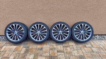 Sada alu kol Trinity na Škoda Superb 3 letní 235/40 R19 TOP