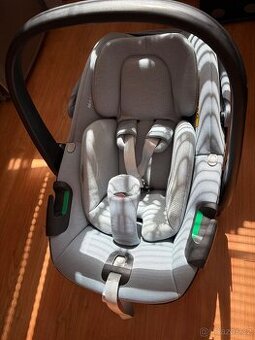 Autosedačka Maxi Cosi Pebble 360 40-83cm + základna isofix