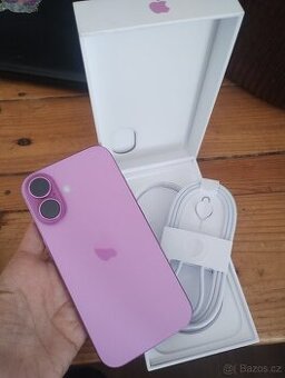 iPhone16
