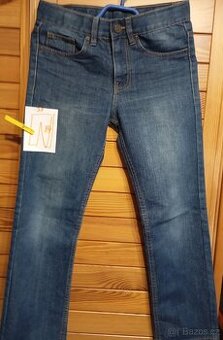 modré džíny, rifle značky Y.F.K. se zipem a háčkem na zapíná