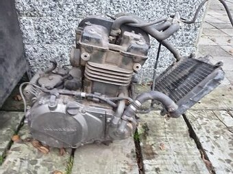 Motor kawasaki er-5 Ex500ae - 1