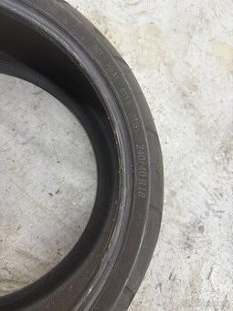 Pneu 240/40 R18 a 120/70 R19 Michelin