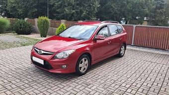 Hyundai i30, 1.4i / 80KW TRIKOLOR ČR