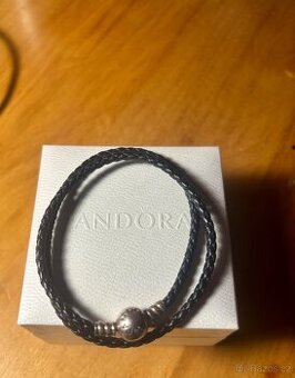 Náramek Pandora černý, kožený, D2