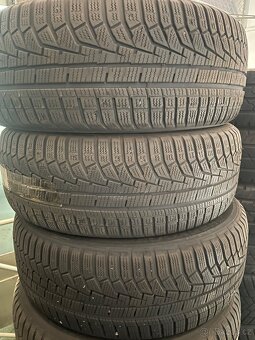215/60R16 Hankok Winter i cept