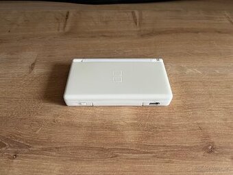 Nintendo DS Lite bílé