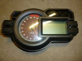 Kawasaki Versys 1000 KTRC. Přístroje.  Rok 2014