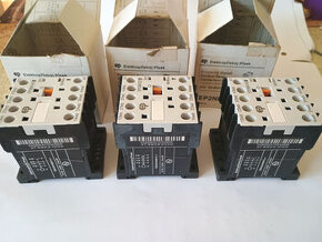 stykač s cívkami 24V