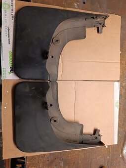 Zadní originální zástěrky Tiguan 1