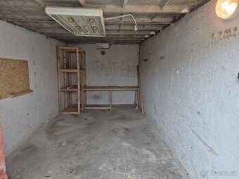 Pronajmu garáž s elektřinou