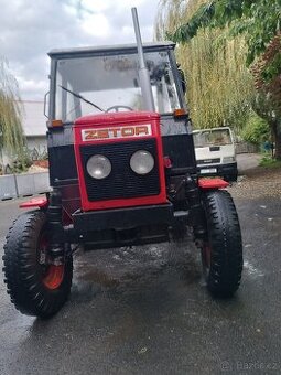 Traktor Zetor