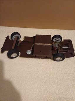 Ites Škoda 120-LS. Hnědý podvozek.