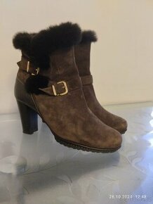 Prodám kozačky na podpatku, semiše. Vel. 39