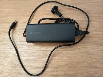Xbox 360 Napájecí Adaptér