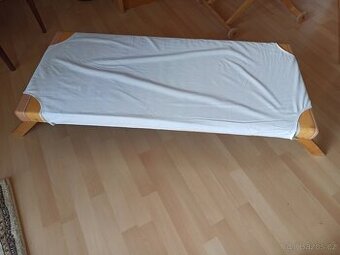 Lehátko na spinkání/odpočívání