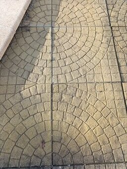 Zámková dlažba za odvoz