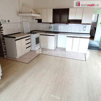 prodej bytové jednotky 2+1 včetně vlastní garáže, 96 m2, ul.