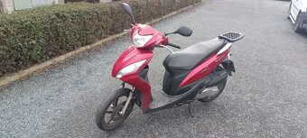 Honda Vision r.v 2012 náhradní díly