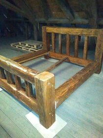 Manželská postel ze starých trámů - 1